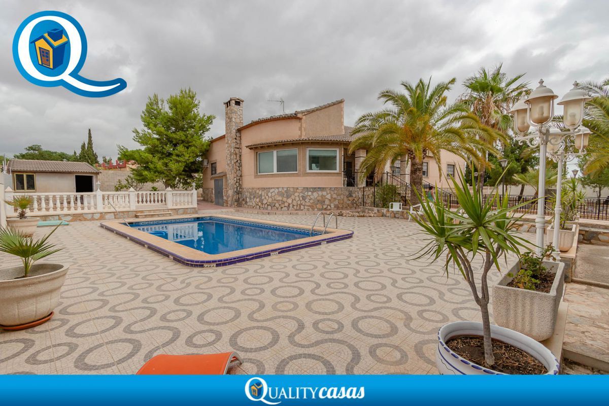 Vista exterior de Casa o chalet en venta en Alicante / Alacant con Aire acondicionado, Calefacción y Terraza