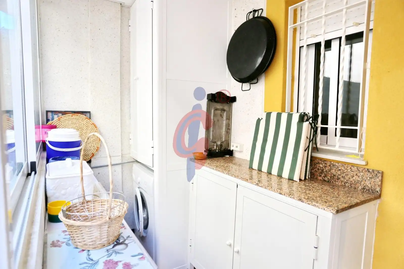 Cocina de Casa adosada en venta en Guardamar del Segura con Aire acondicionado, Calefacción y Terraza