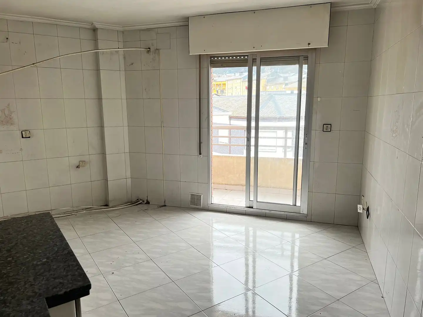 Piso en venta en Calle Gil y Carrasco, 27, Fabero