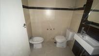 Bathroom of Flat for sale in Alcorcón