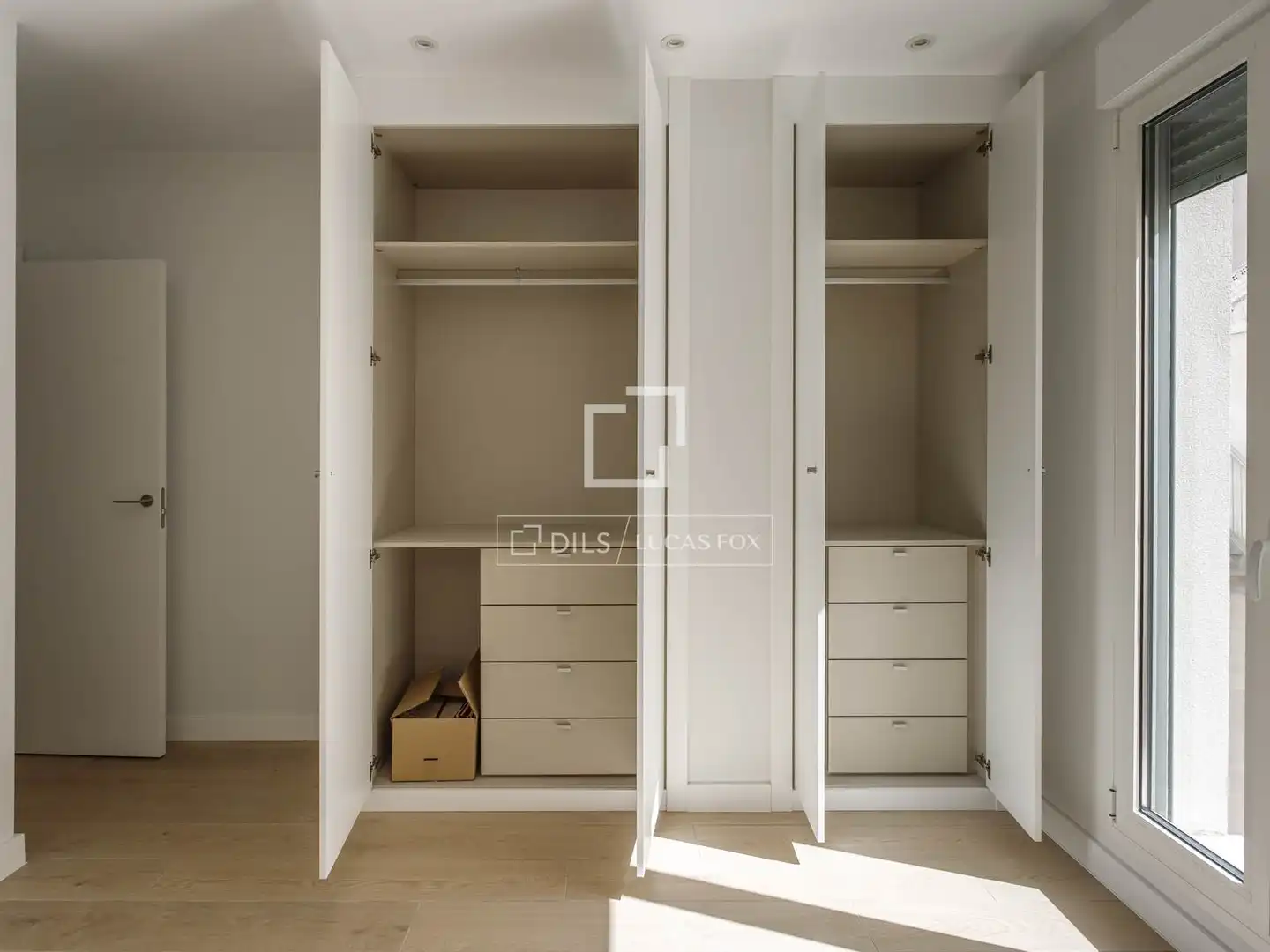 Bedroom of Flat for rent in Madrid  with Air Conditioner, Heating and Parquet flooring
