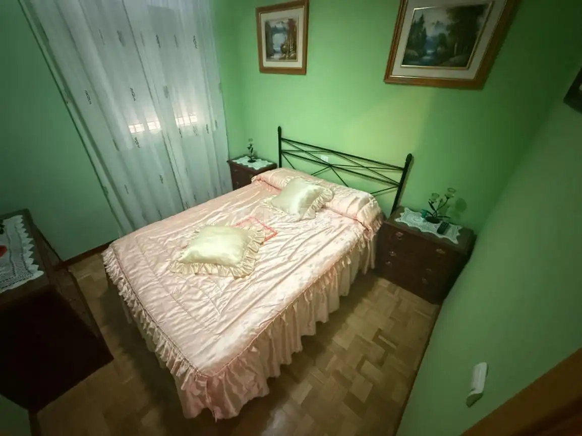 Habitación de Piso en venta en Guadalajara con Calefacción y Parquet