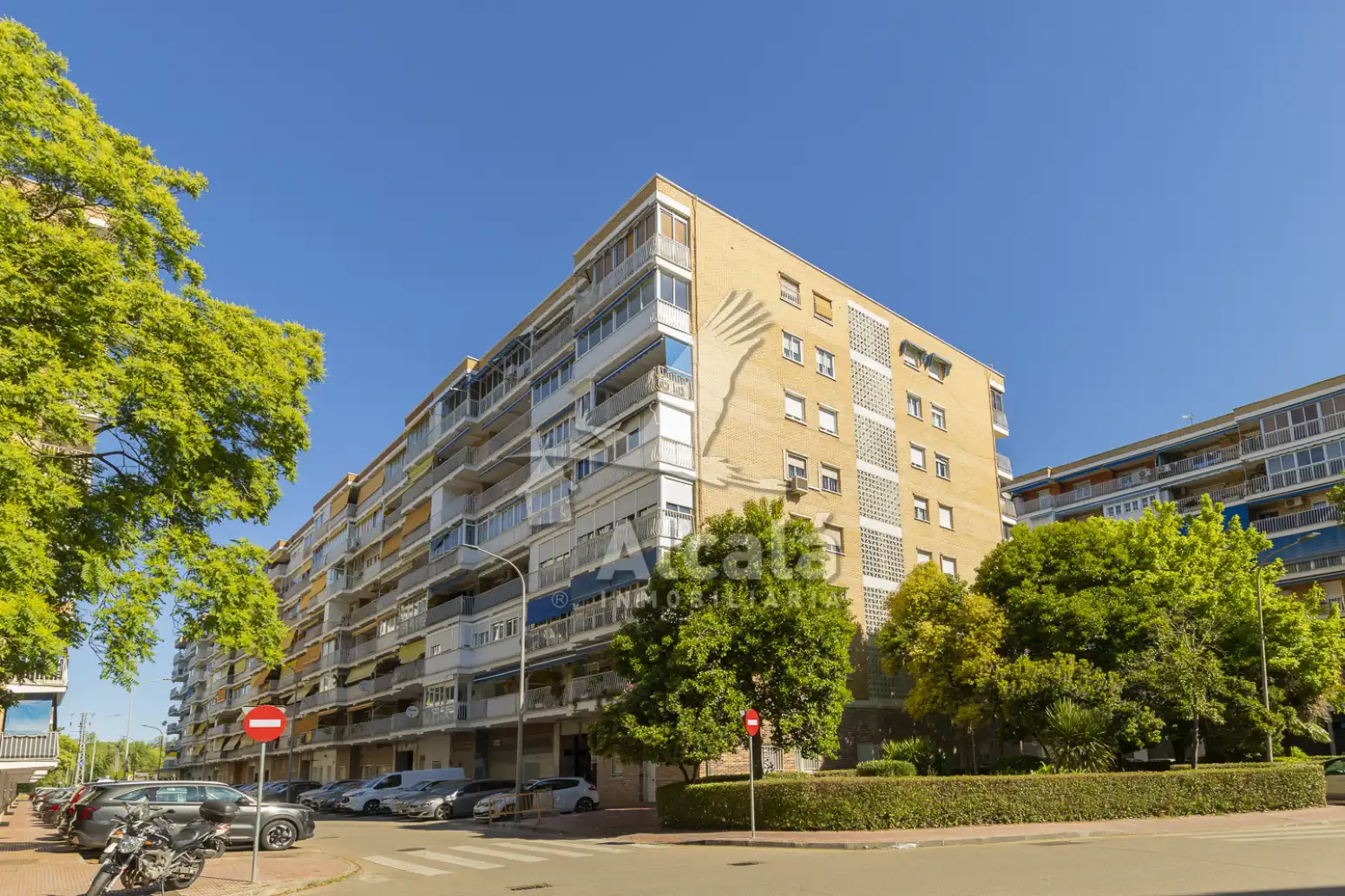 Vista exterior de Piso en venta en Alcalá de Henares con Aire acondicionado, Calefacción y Parquet