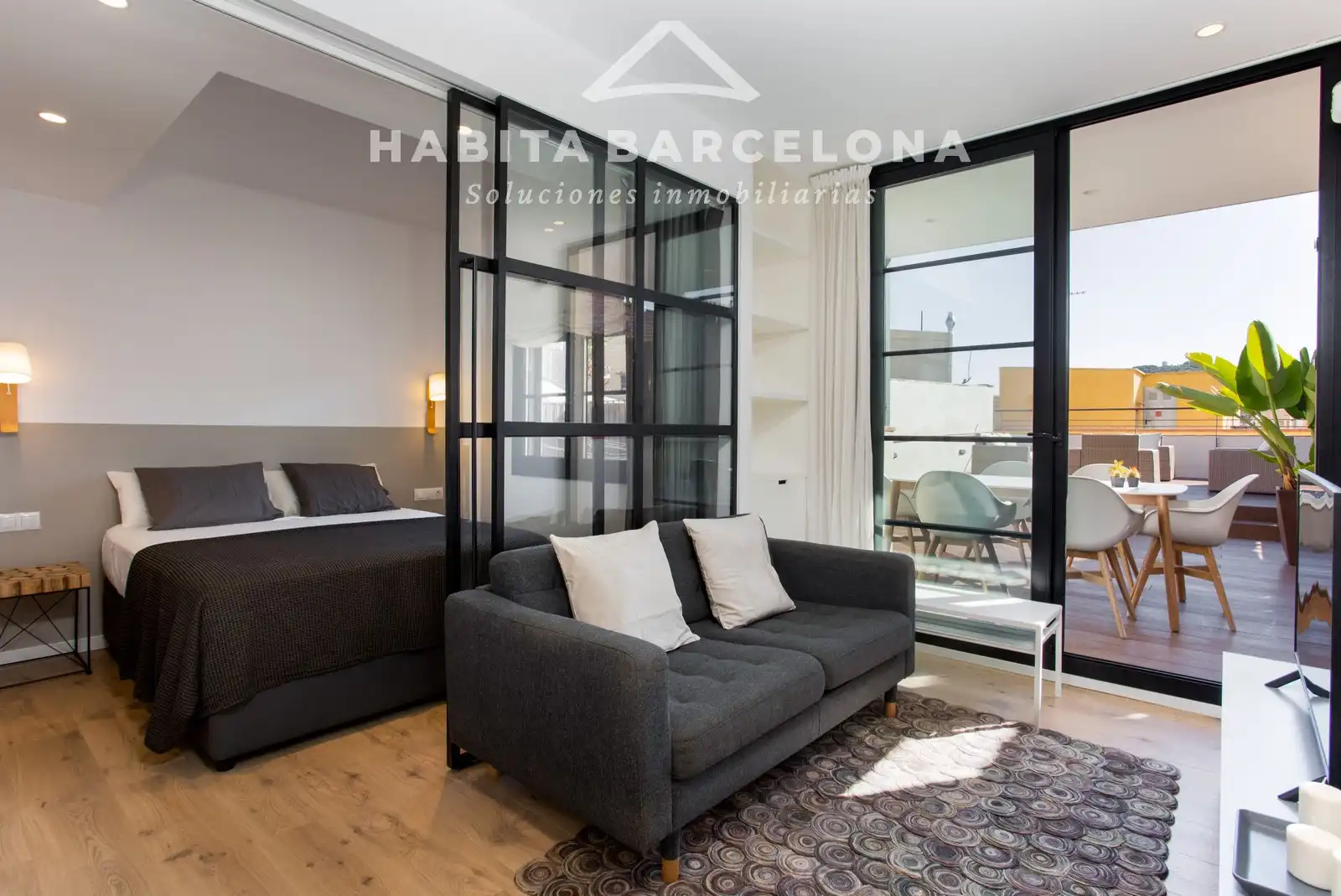 Habitación de Ático en venta en Barcelona con Aire acondicionado, Calefacción y Terraza