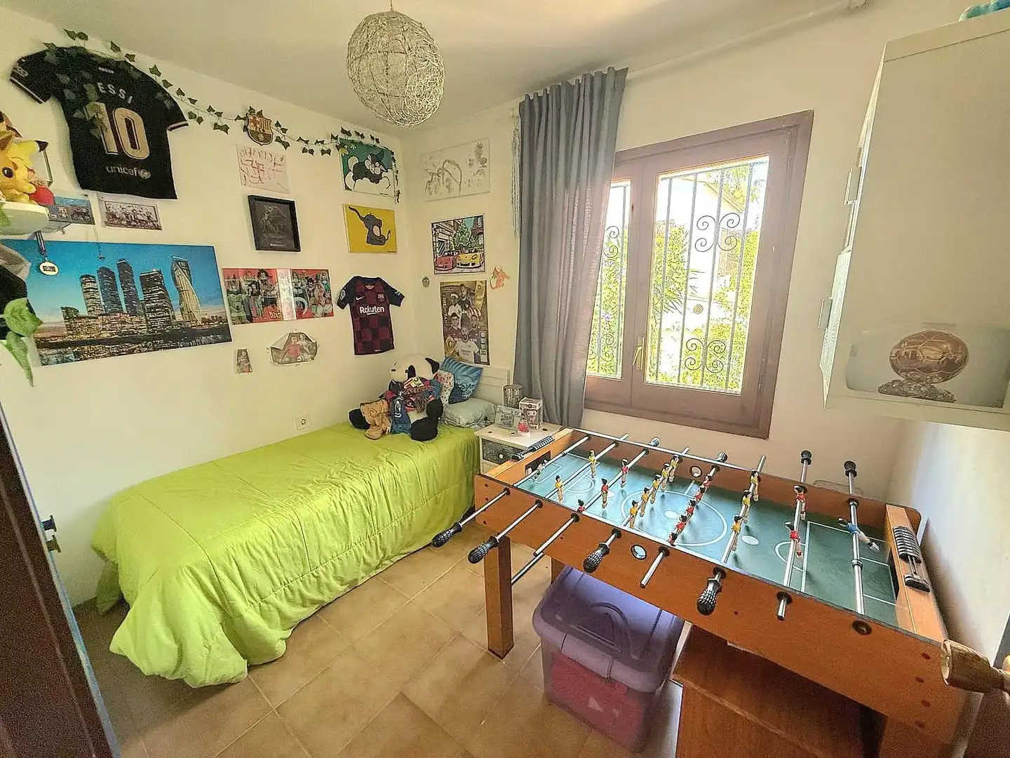 Schlafzimmer von Einfamilien-Reihenhaus zum Verkauf in Calafell mit Privatgarten, Terrasse und Abstellraum