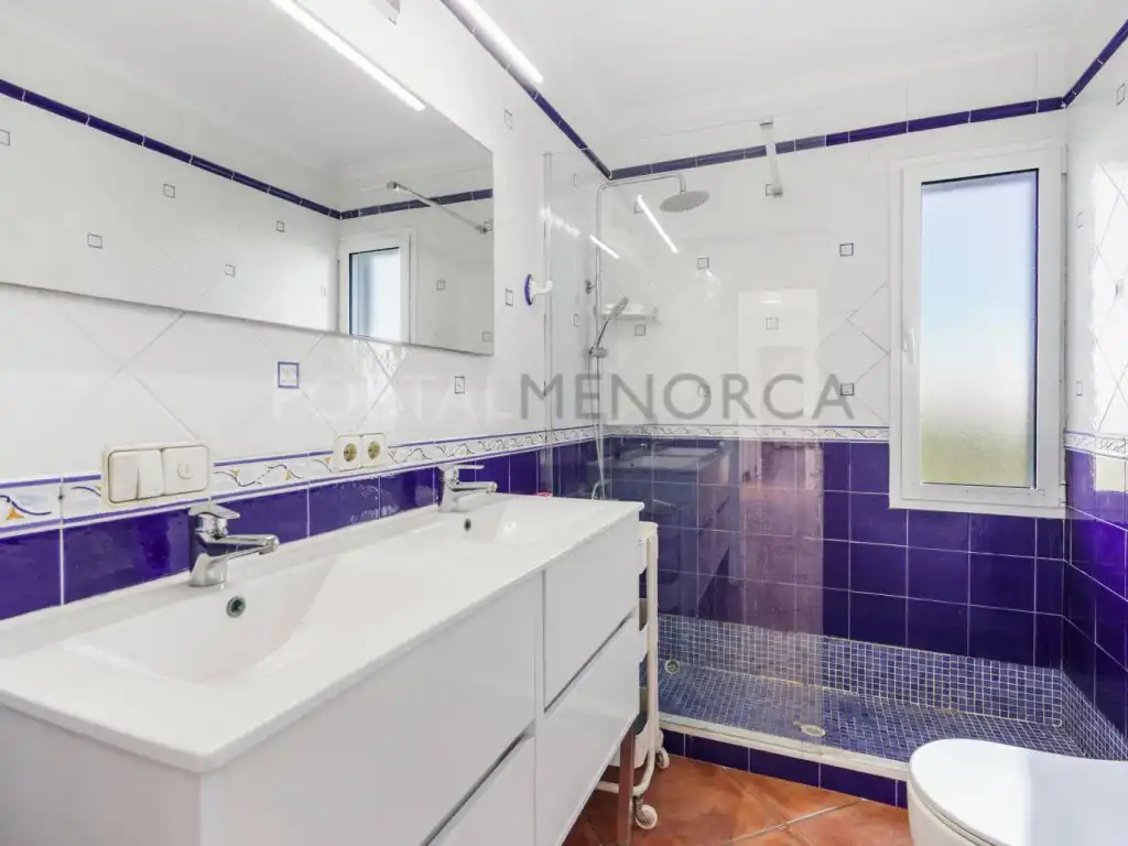 Bany de Casa o xalet en venda en Ciutadella de Menorca amb Piscina