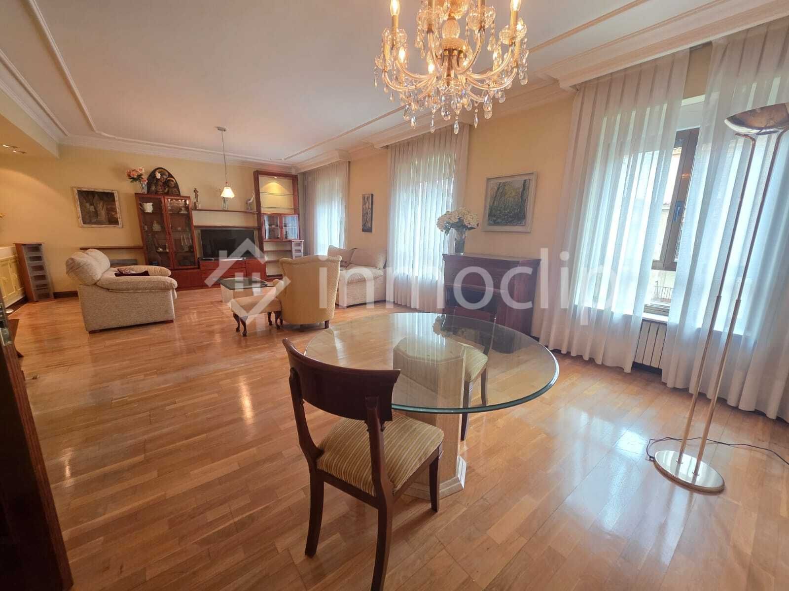 Living room of Flat for sale in Salamanca Capital  with Heating