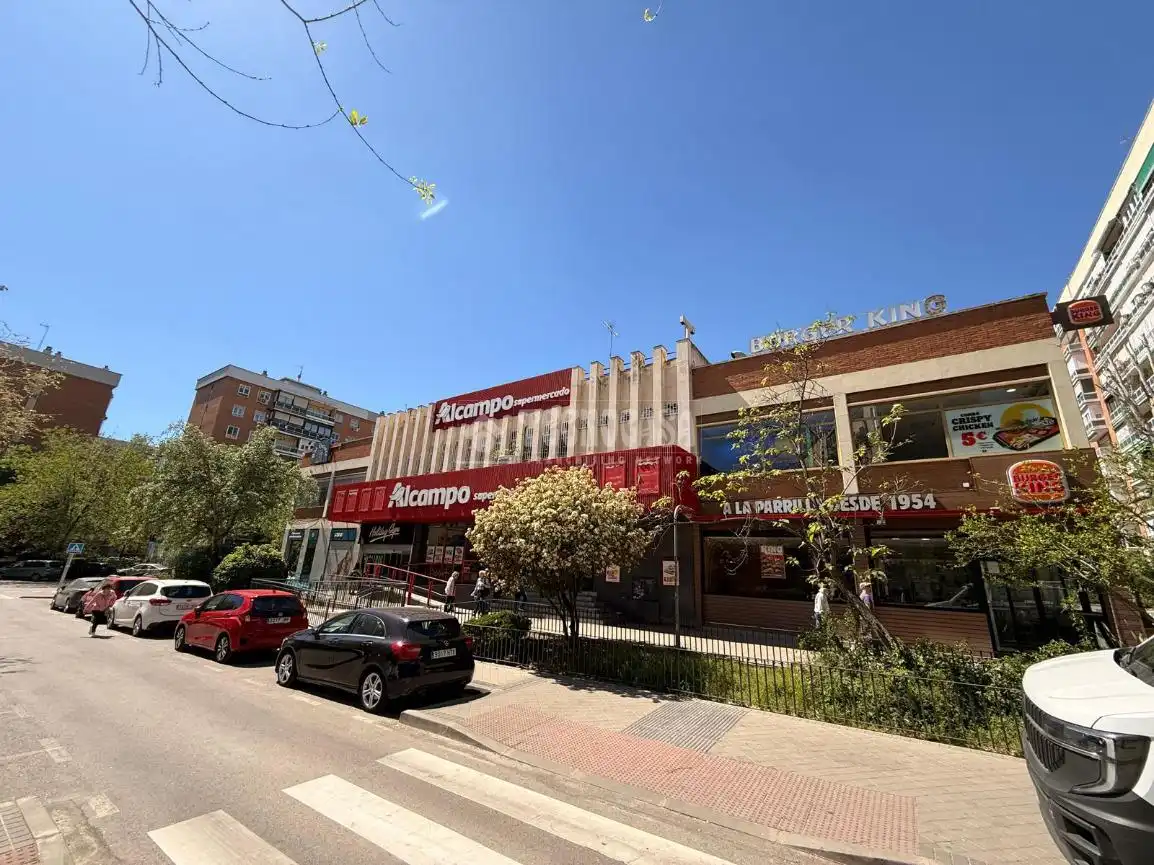 Wohnung zum Verkauf in Madrid mit Klimaanlage, Möbliert und Haustechnik