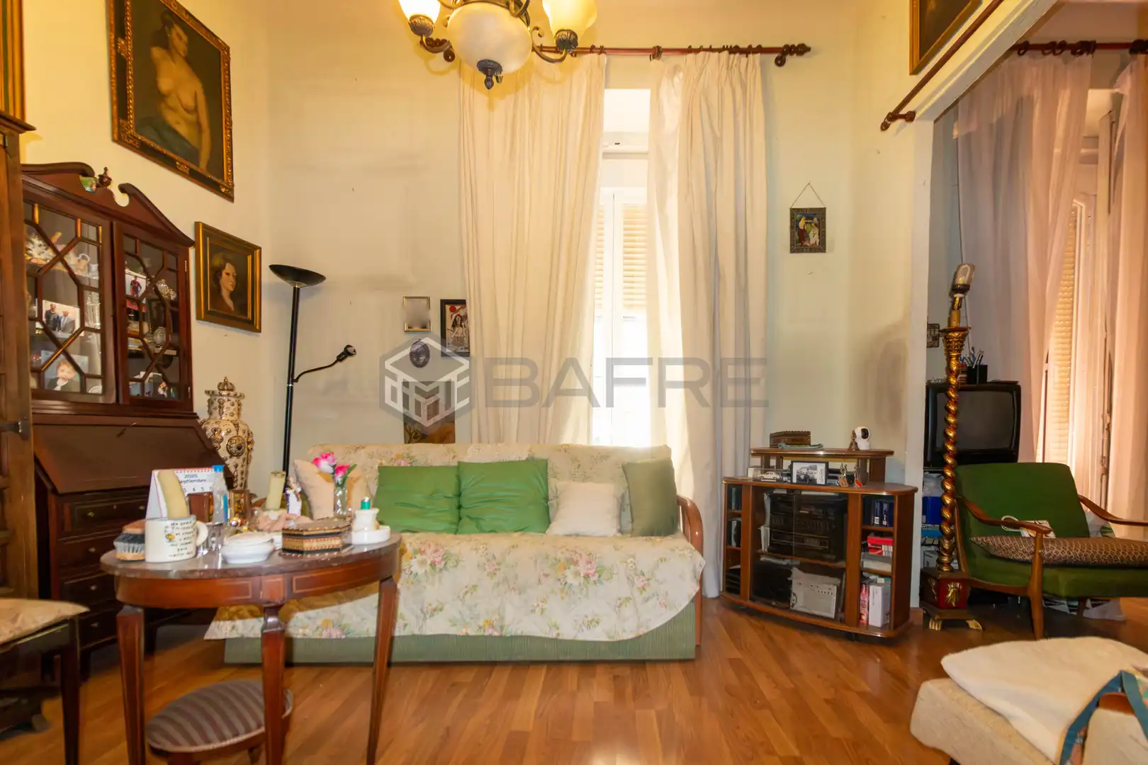 Flat with balcony for sale in Calle de Lavapiés, imagen 2