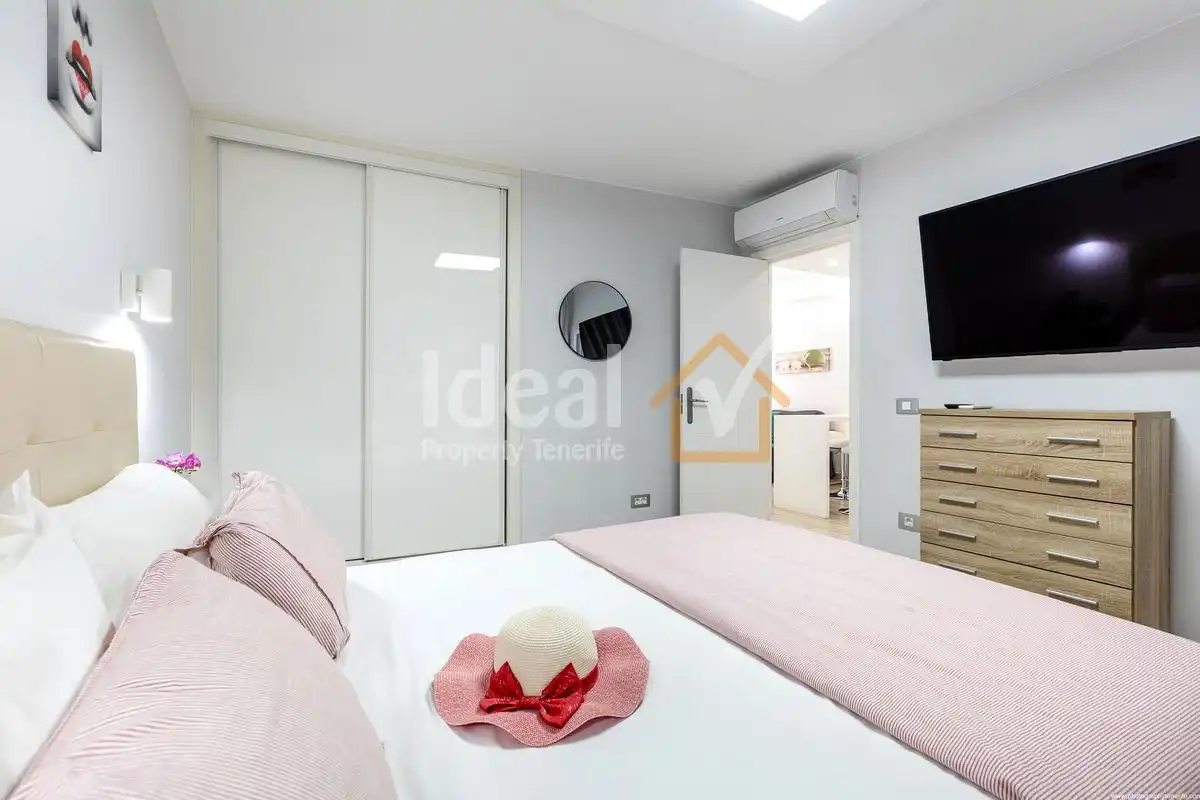 Bedroom of Apartments for sale in Costa Adeje