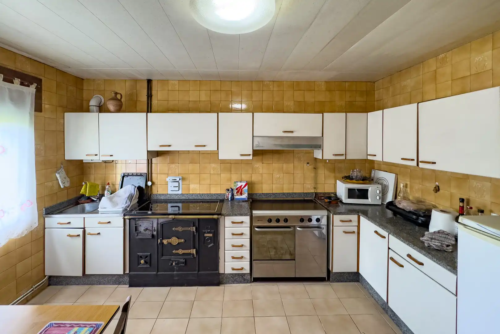 Cocina de Finca rústica en venta en A Pontenova   con Amueblado