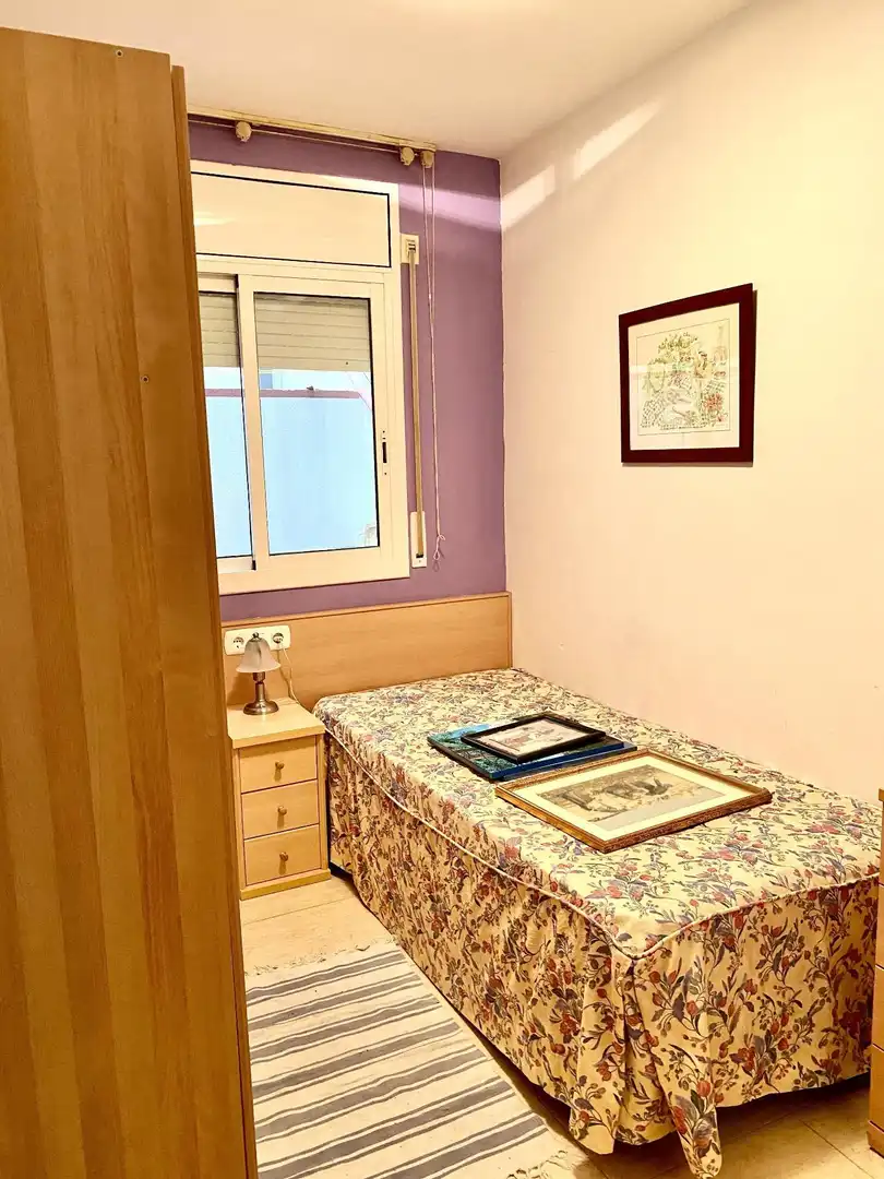 Schlafzimmer von Erdgeschoss zum Verkauf in Calafell mit Terrasse und Balkon
