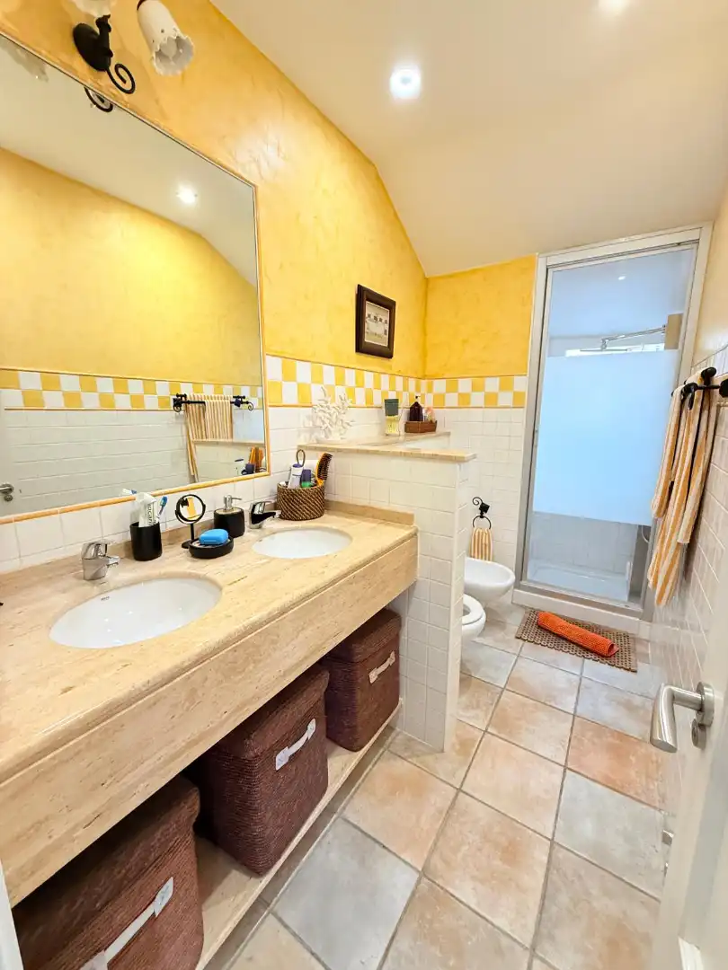 Baño de Dúplex en venta en Fuengirola con Aire acondicionado, Calefacción y Terraza