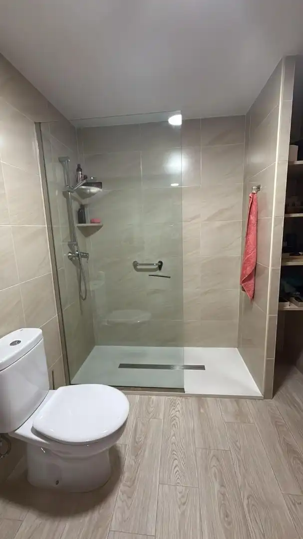 Bathroom of Flat for sale in Córdoba  with Heating and Terrace
