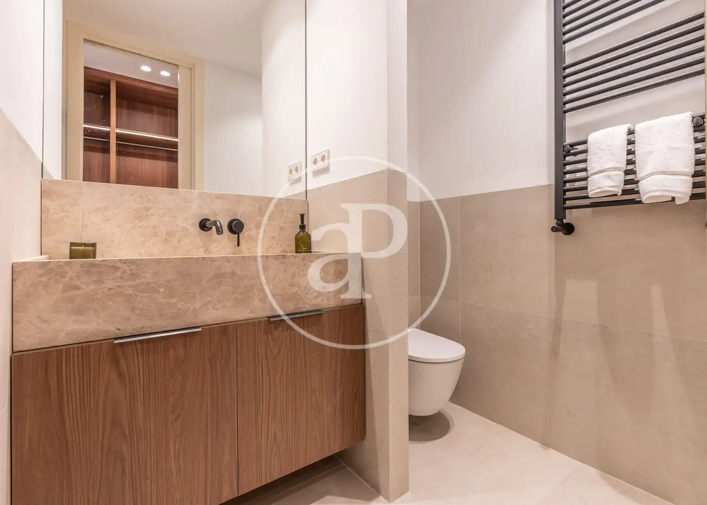 Bathroom of Flat for sale in Madrid  with Heating and Furnished