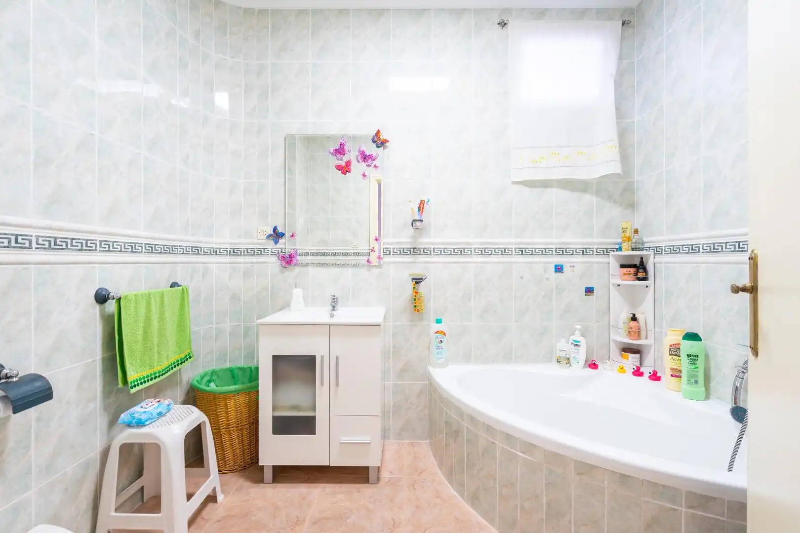 Bathroom of Houses for sale in Sevilla