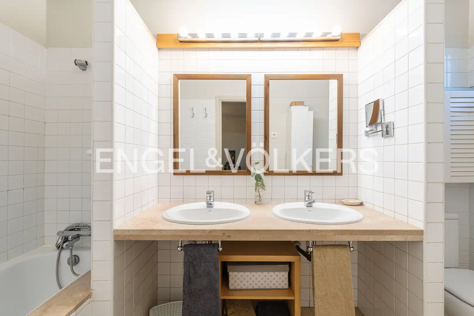 Baño de Casa o chalet en venta en Pozuelo de Alarcón con Aire acondicionado, Calefacción y Jardín privado