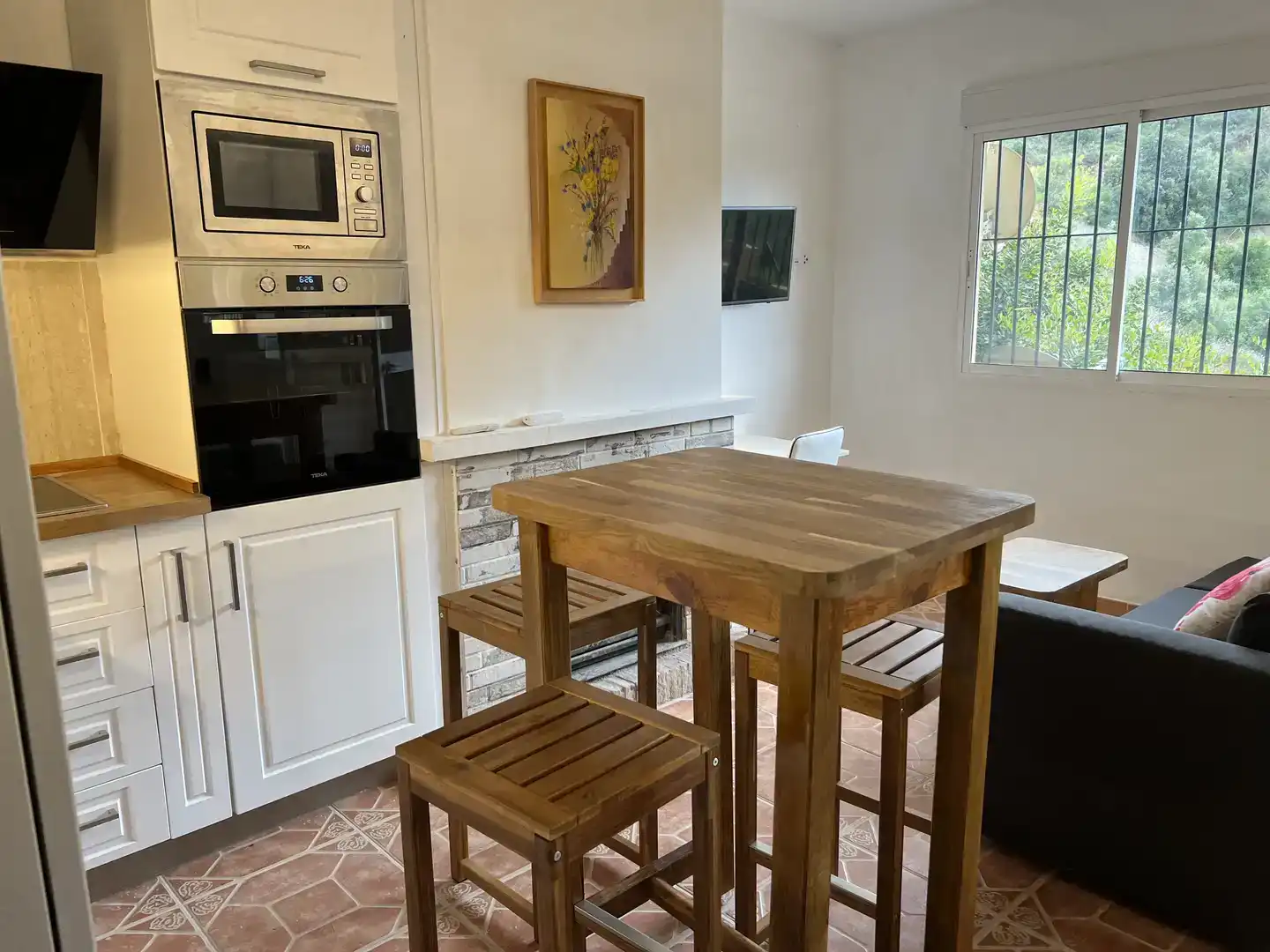 Küche von Wohnung zur Miete in Málaga mit Klimaanlage, Privatgarten und Möbliert