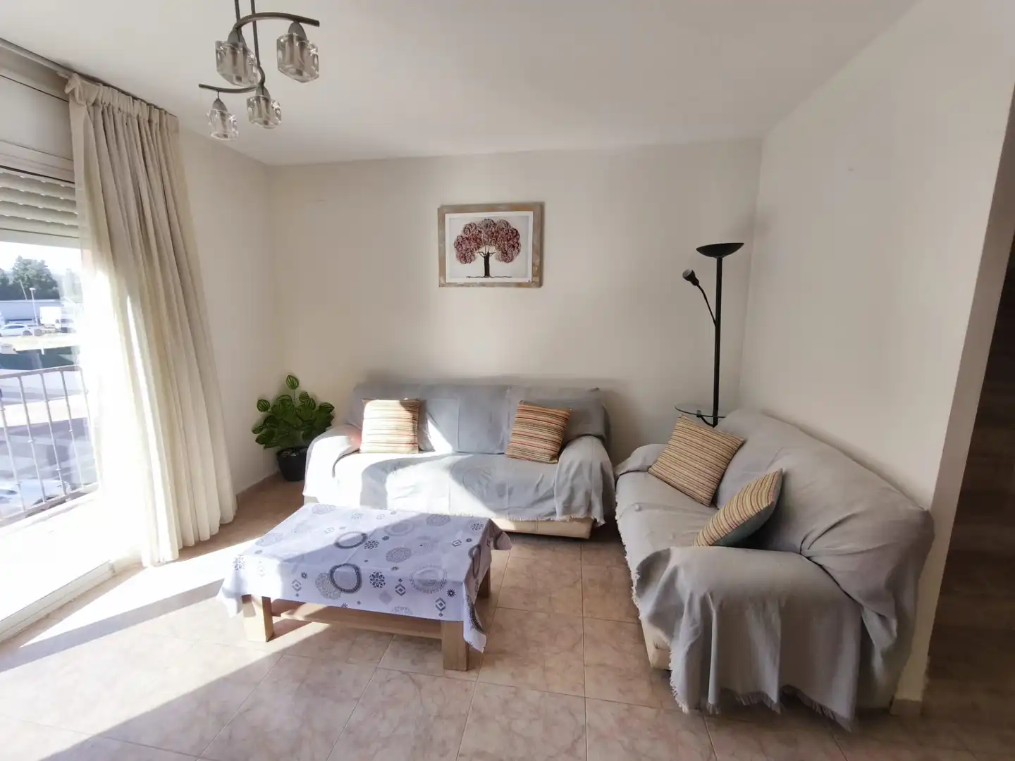 Sala d'estar de Casa adosada en venda en Cambrils amb Aire condicionat, Calefacció i Jardí privat