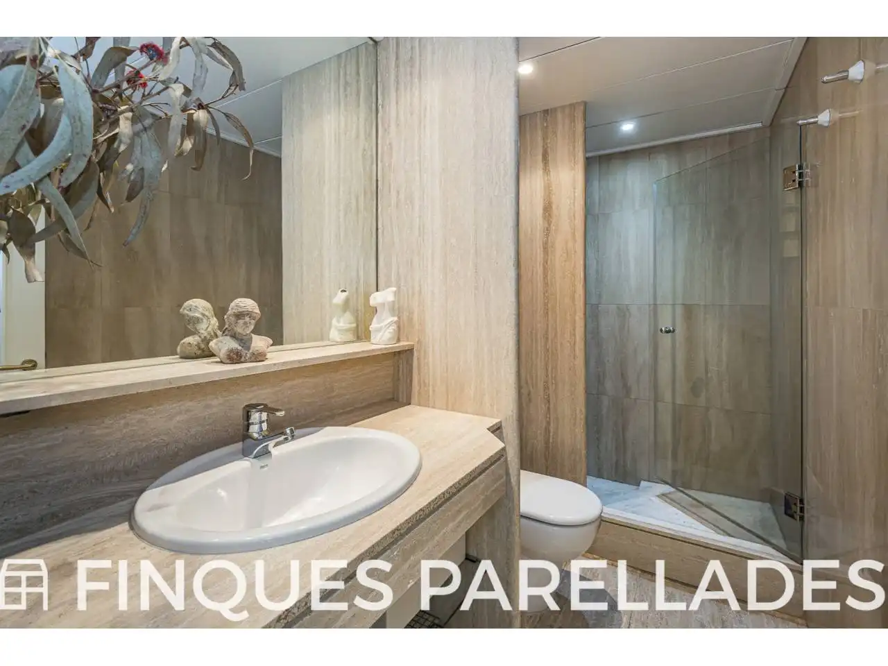 Bathroom of Flat for sale in Sitges  with Air Conditioner, Heating and Terrace
