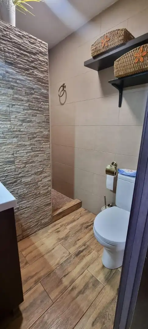 Baño de Piso en venta en Elche / Elx con Amueblado y Balcón