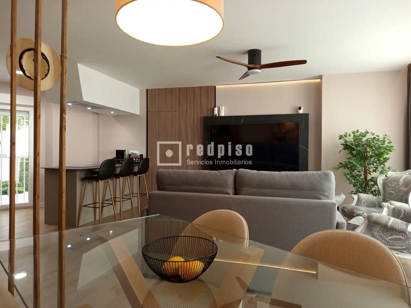 Flat for sale in Alfarería, Triana Casco Antiguo