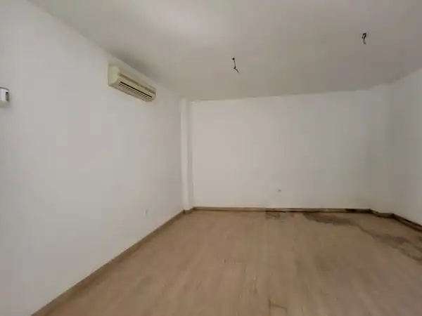 Piso en venta en C/ Alberto Lista, Feria