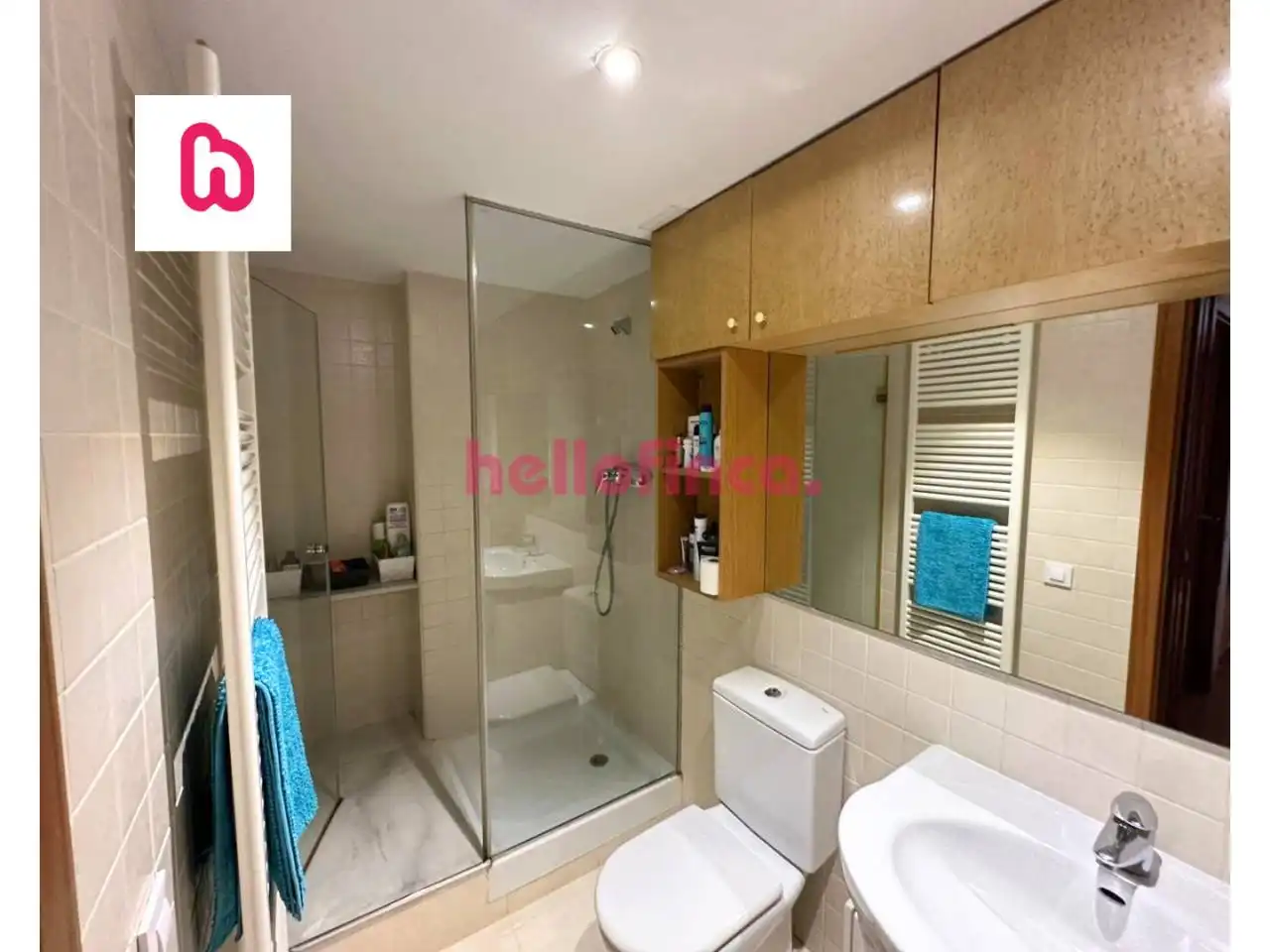 Badezimmer von Maisonette zum Verkauf in Badalona mit Heizung, Parkett und Terrasse