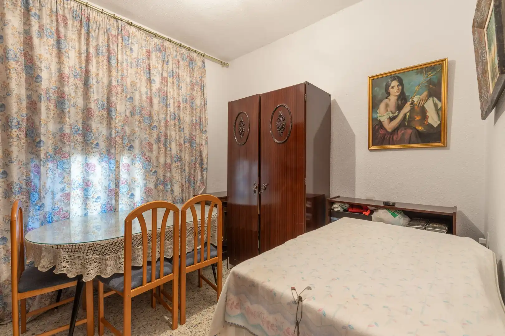 Dormitori de Casa o xalet en venda en Albolote amb Piscina
