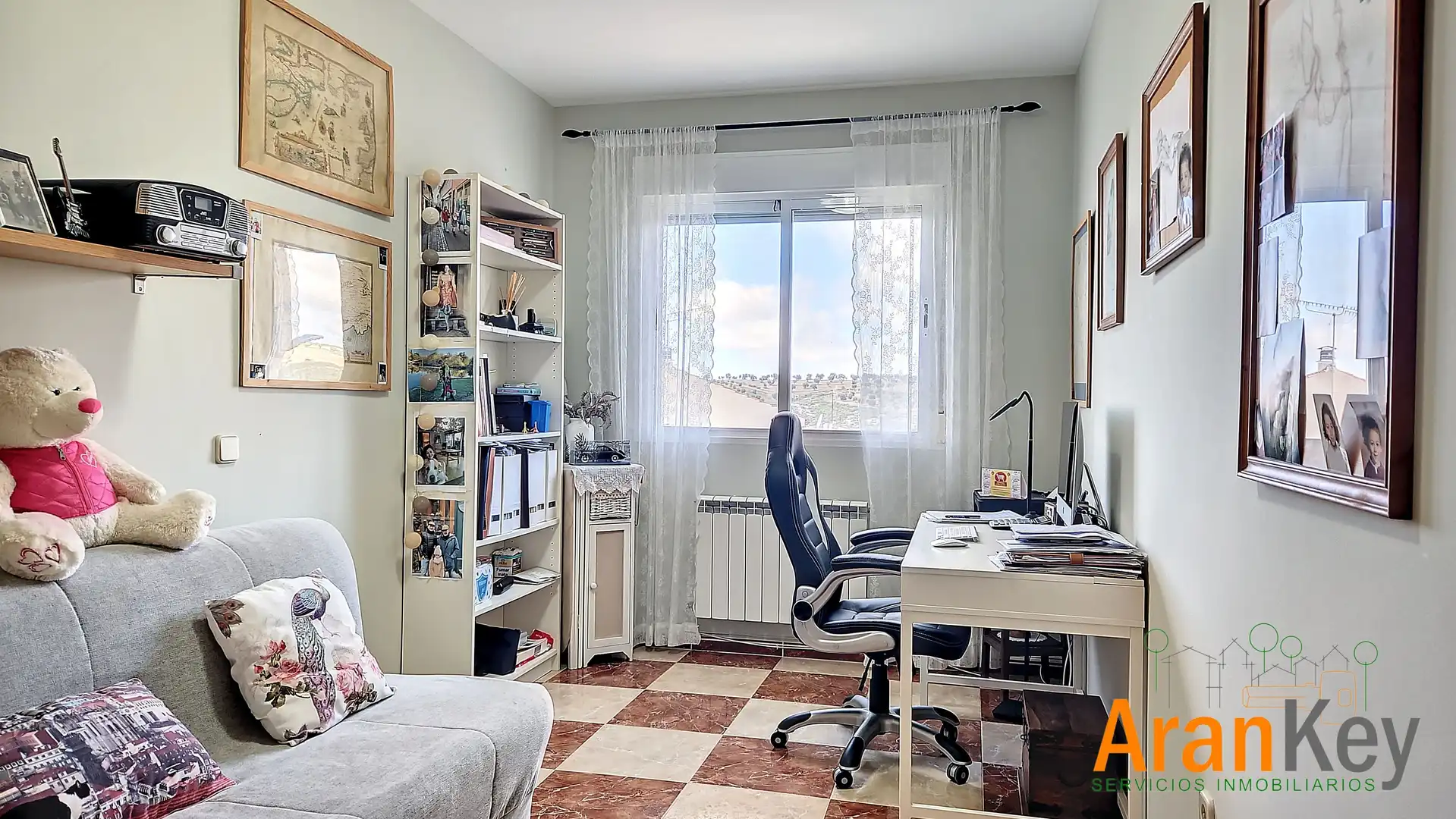 Dormitori de Casa o xalet en venda en Colmenar de Oreja amb Aire condicionat, Calefacció i Jardí privat
