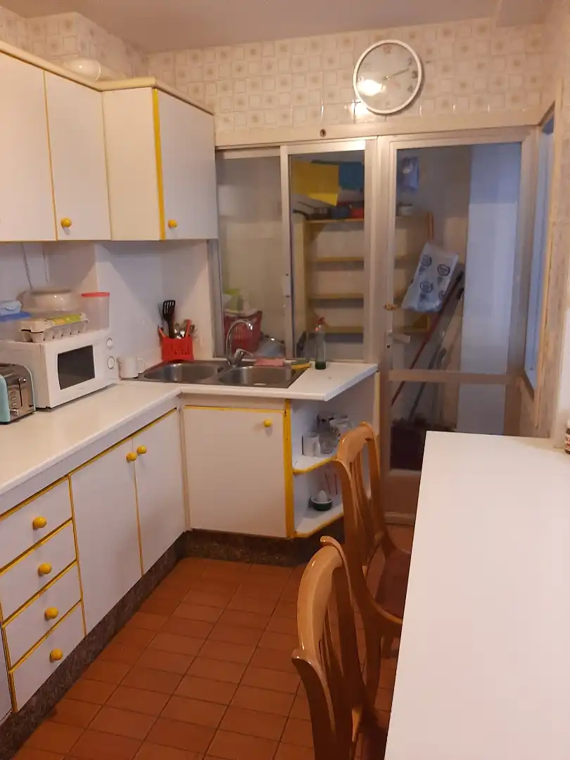 Cuina de Pis en venda en Santiago de Compostela  amb Calefacció, Parquet i Traster