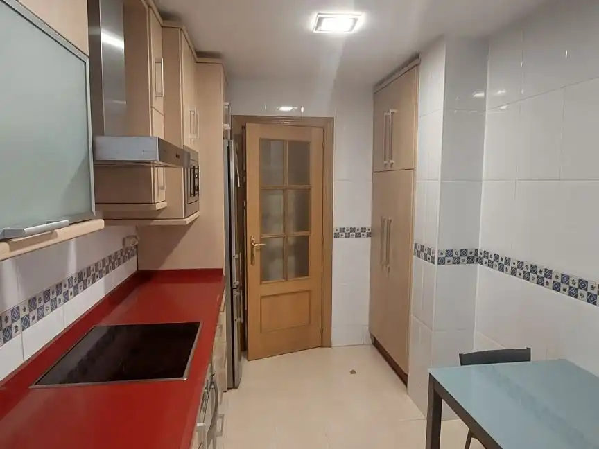 Cuina de Oficina de lloguer en Málaga amb Aire condicionat, Calefacció i Terrassa