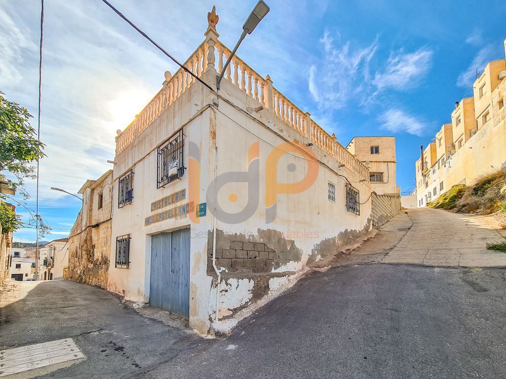 Vista exterior de Casa o xalet en venda en Zurgena amb Terrassa i Traster