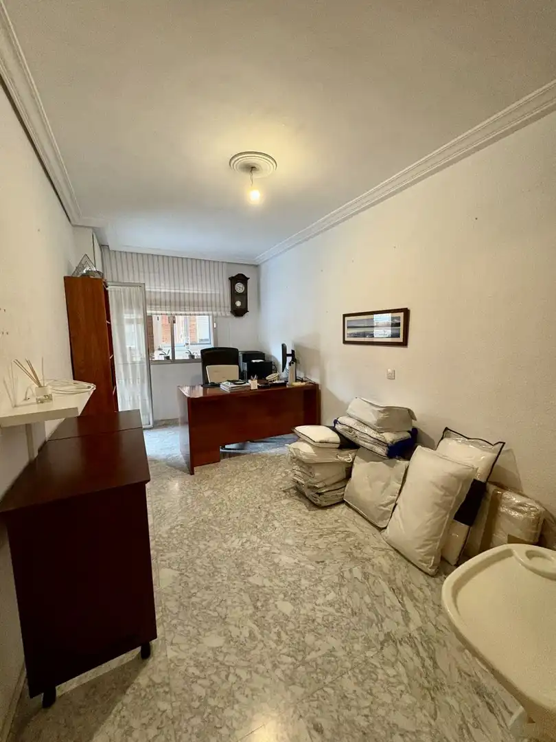 Flat for sale in Sevilla  with Air Conditioner, Heating and Terrace