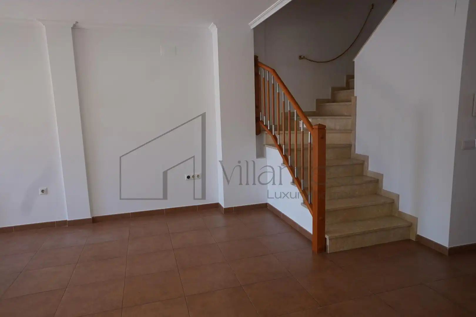 Casa adosada de alquiler en L'Eliana con Aire acondicionado, Calefacción y Terraza