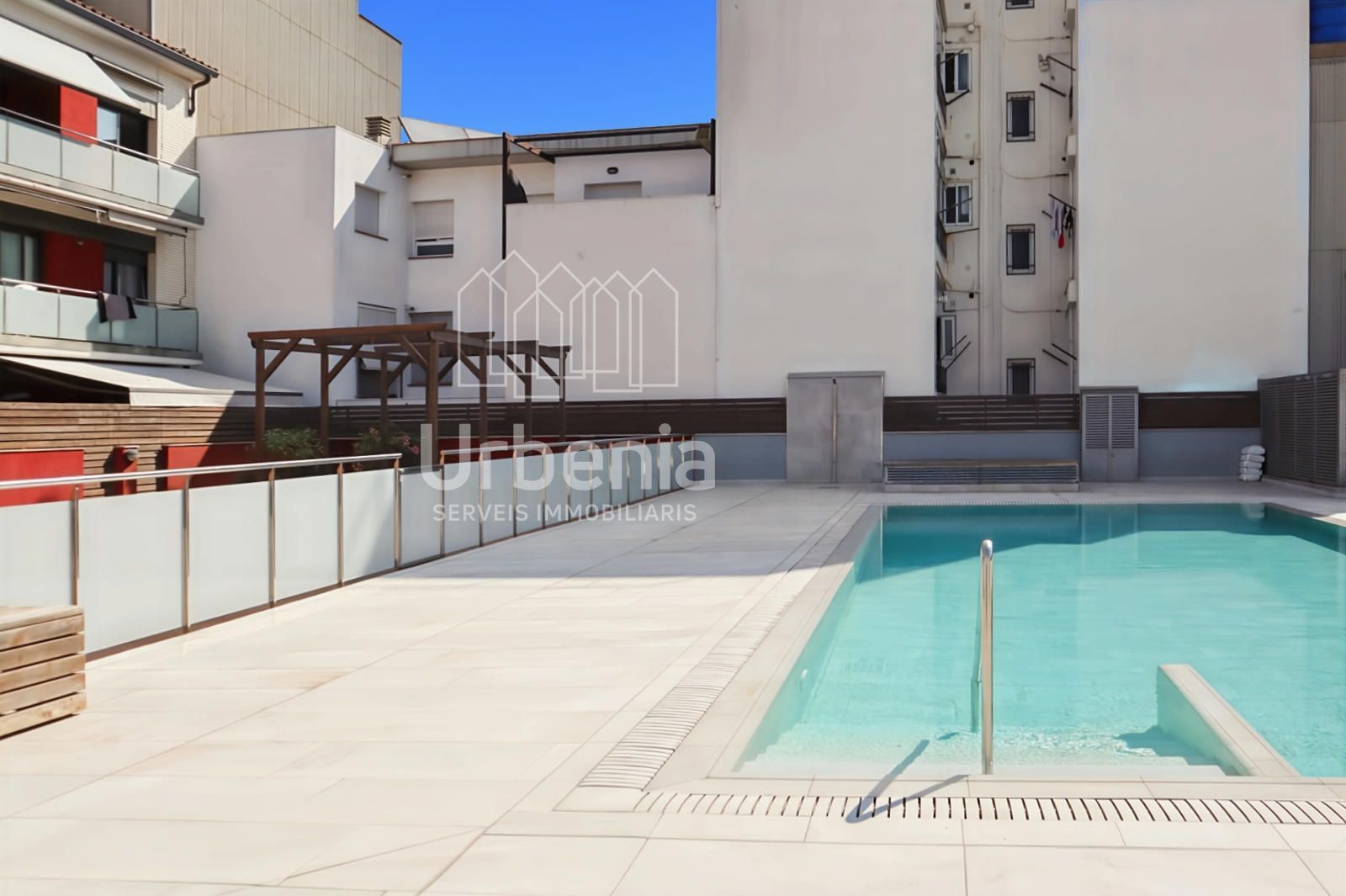 Schwimmbecken von Wohnung zum Verkauf in Calella mit Terrasse, Schwimmbad und Gemeinschaftspool