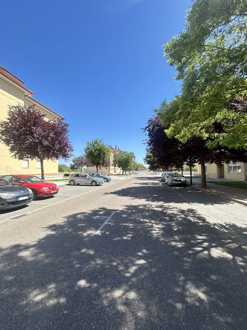 Vista exterior de Piso en venta en Laguna de Duero con Calefacción y Trastero