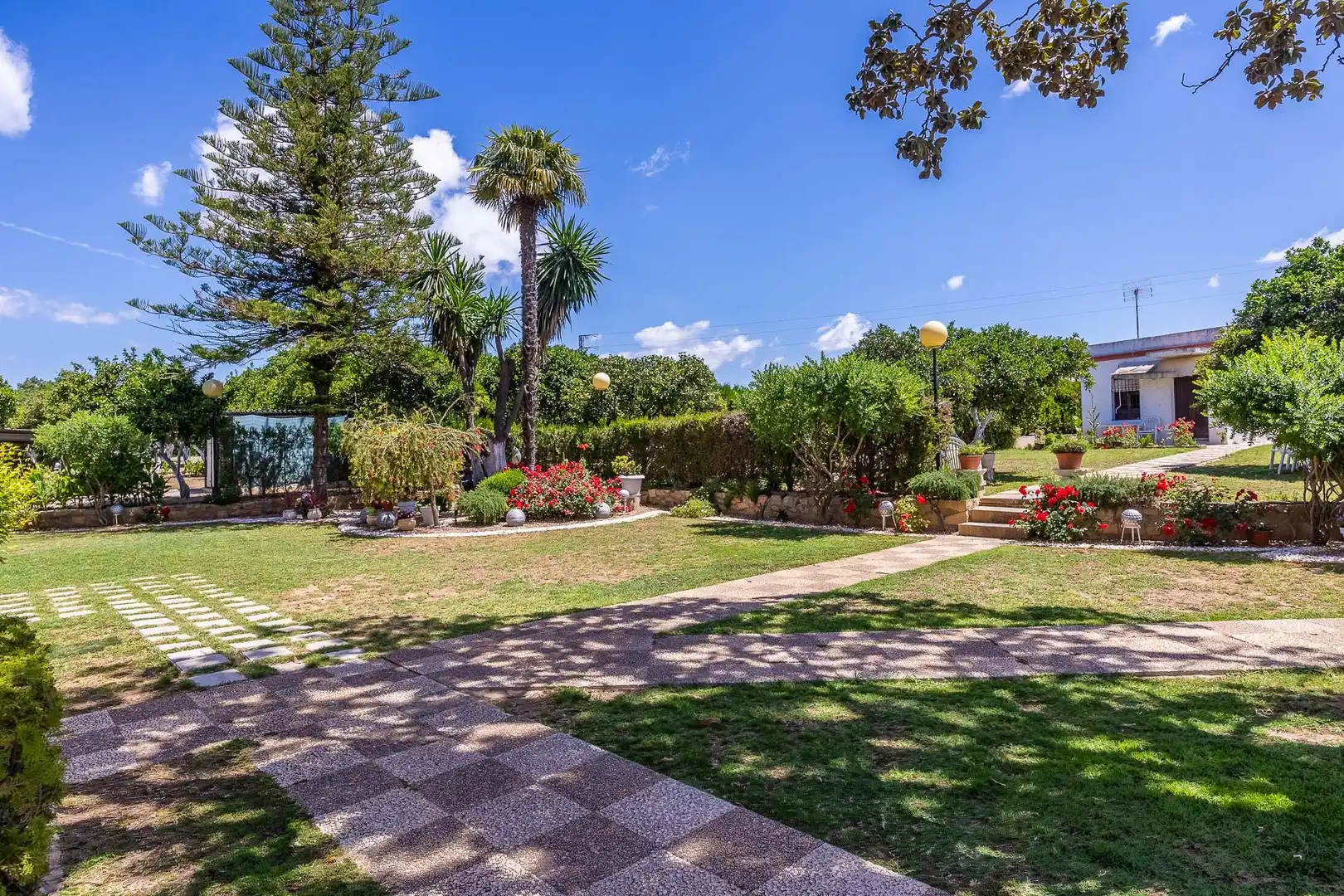 Jardí de Finca rústica en venda en Sanlúcar la Mayor amb Calefacció, Jardí privat i Terrassa