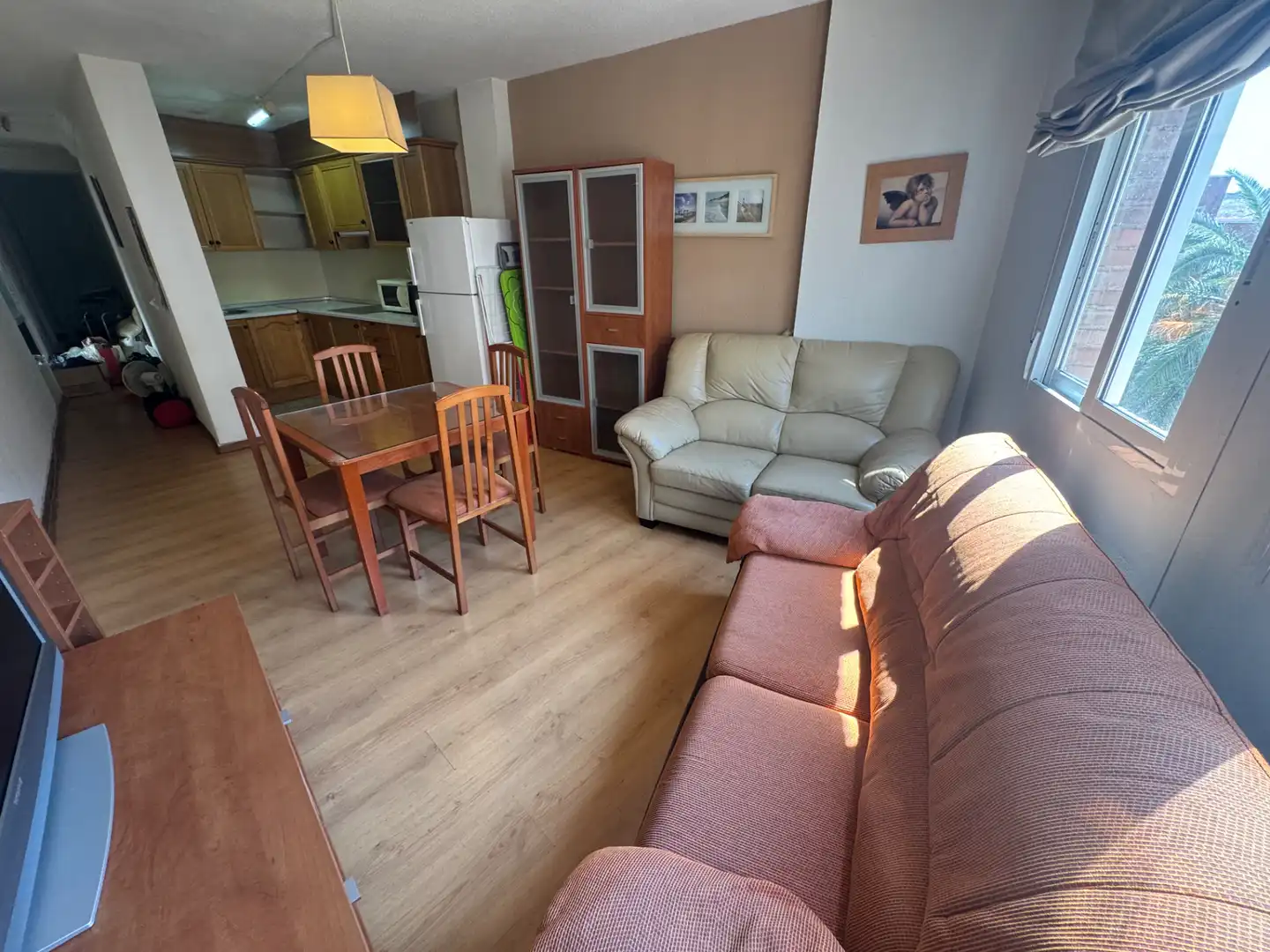 Sala d'estar de Pis de lloguer en Jaén amb Aire condicionat, Moblat i Forn