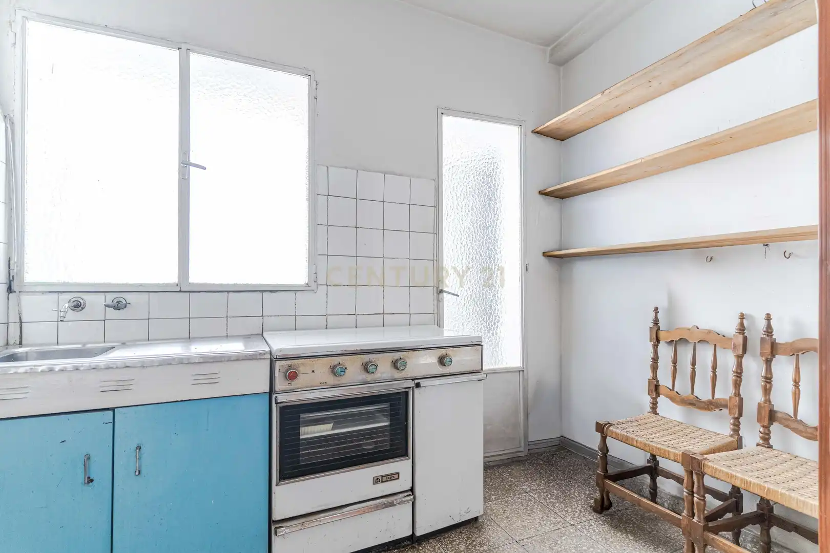 Cuina de Apartament en venda en Granada amb Balcó