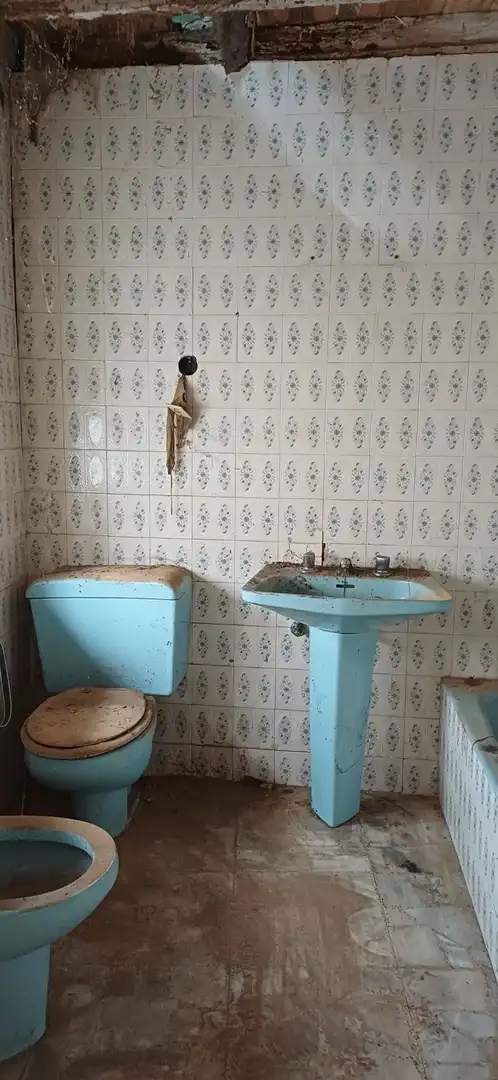 Bathroom of Houses for sale in Nava  with Swimming Pool