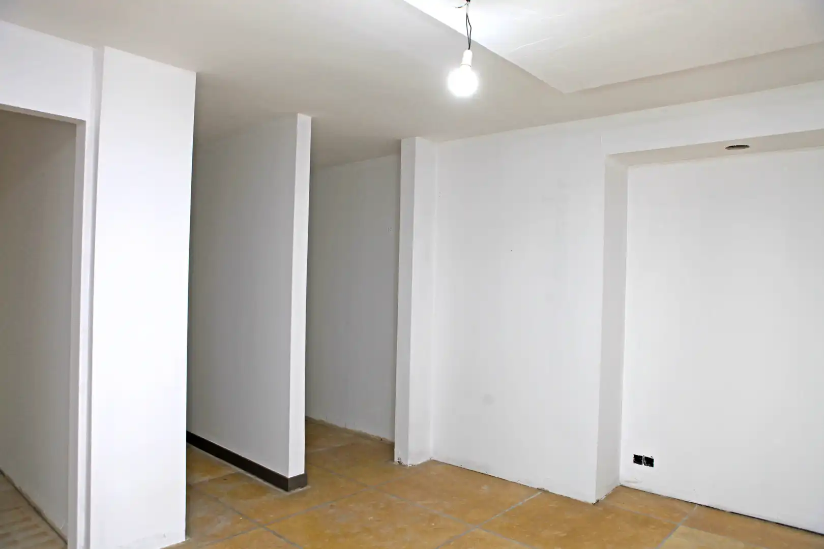 Geschaftsraum zur Miete in Santander