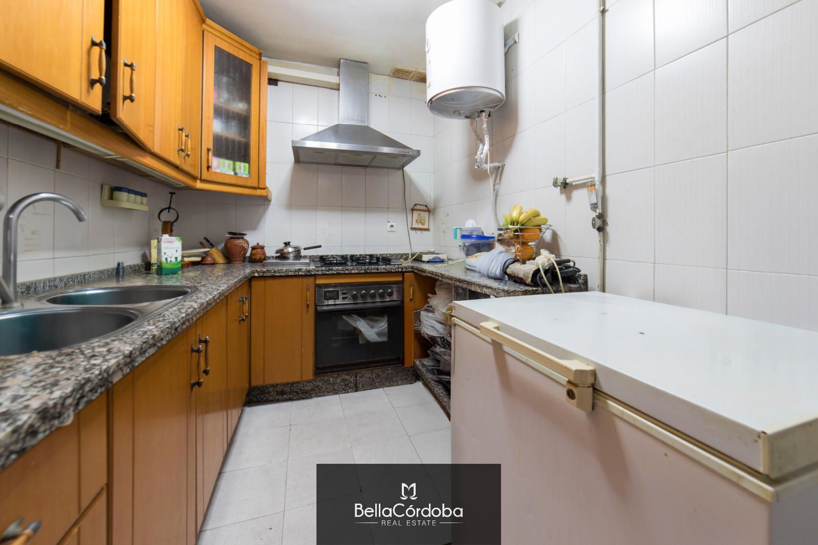 Cuina de Casa o xalet en venda en  Córdoba Capital amb Aire condicionat i Terrassa