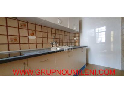 Kitchen of Flat for sale in  Valencia Capital
