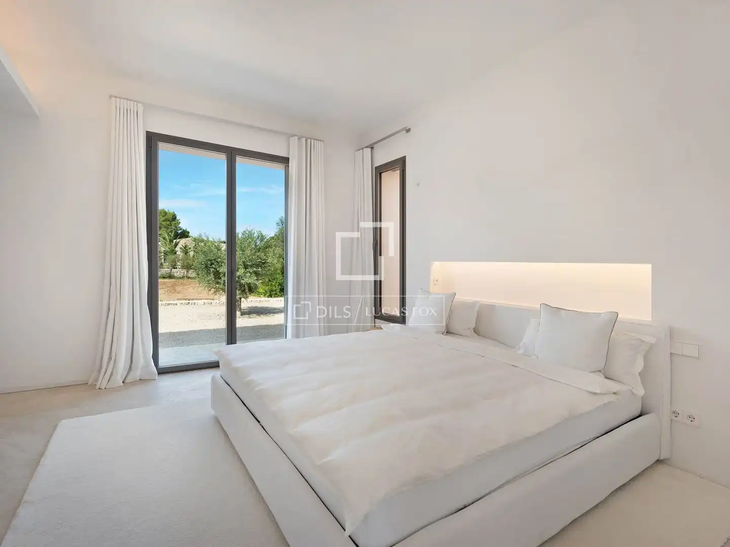 Habitación de Finca rústica en venta en Capdepera con Aire acondicionado, Calefacción y Jardín privado