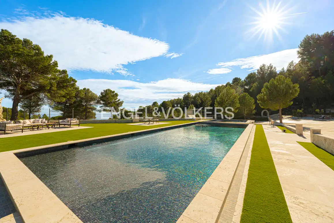 Swimming pool of Houses for sale in El Castell de Guadalest  with Private garden, Swimming Pool and Jacuzzi