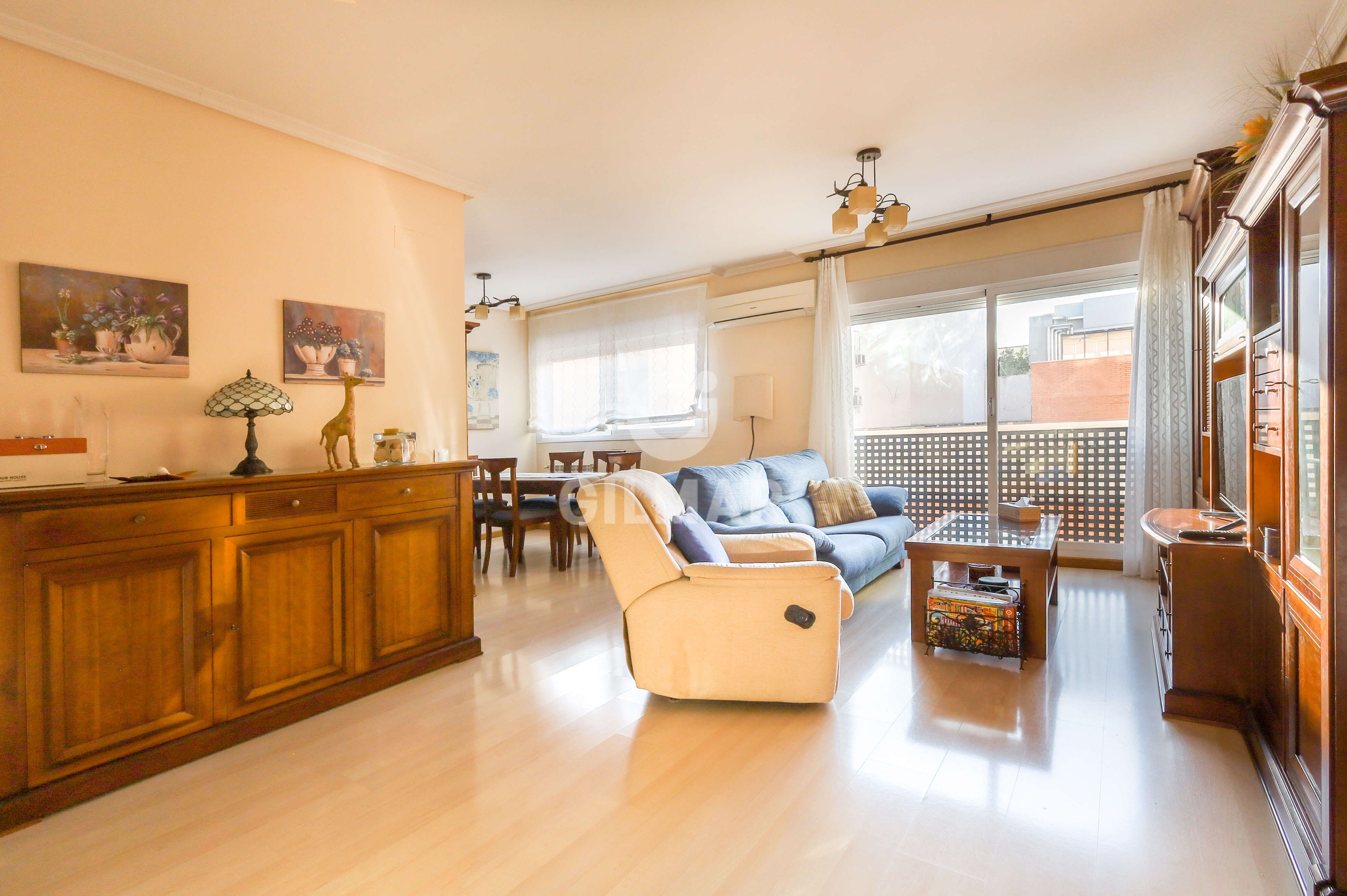 Living room of Flat for sale in  Madrid Capital  with Heating and Storage room