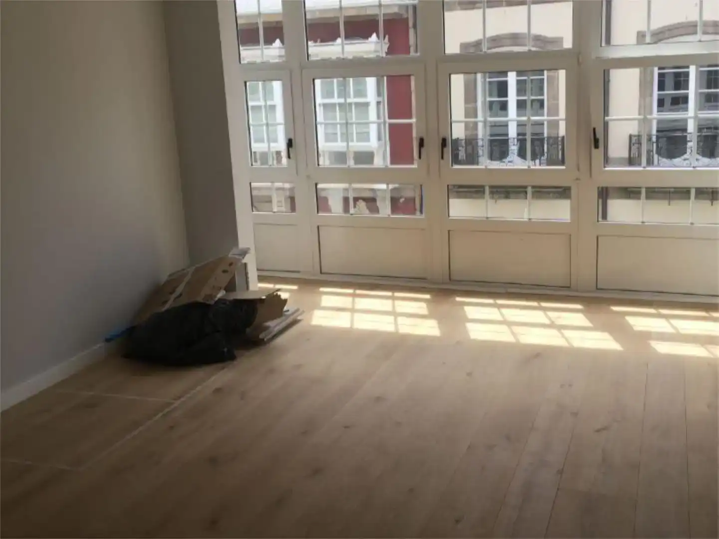 Dormitori de Pis en venda en A Coruña Capital  amb Parquet i Balcó