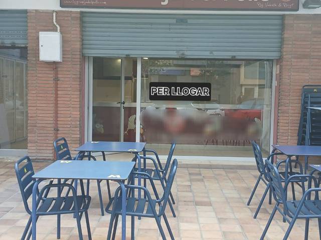 Local comercial en Alquiler en Carrer dels Olivers, 6 en Els Pins
