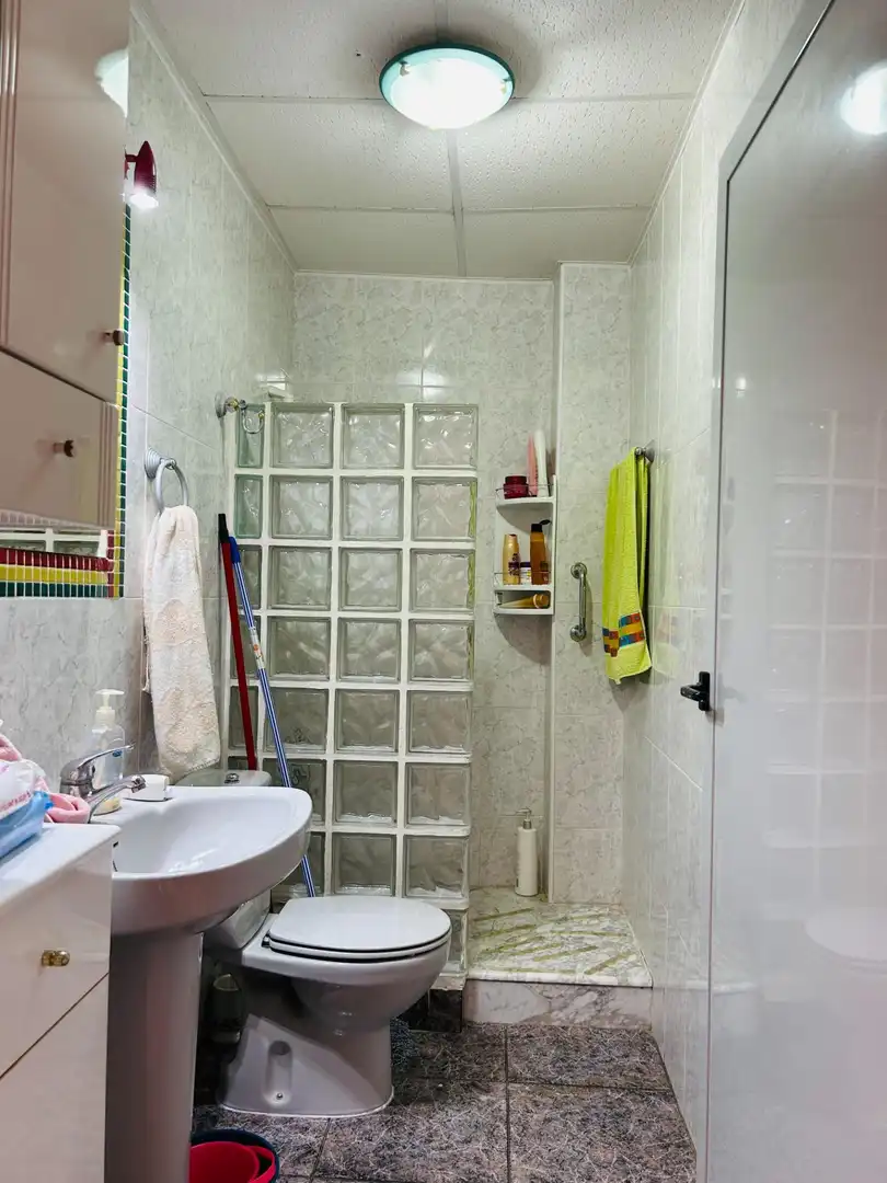 Bany de Casa o xalet en venda en Los Alcázares amb Aire condicionat, Terrassa i Moblat